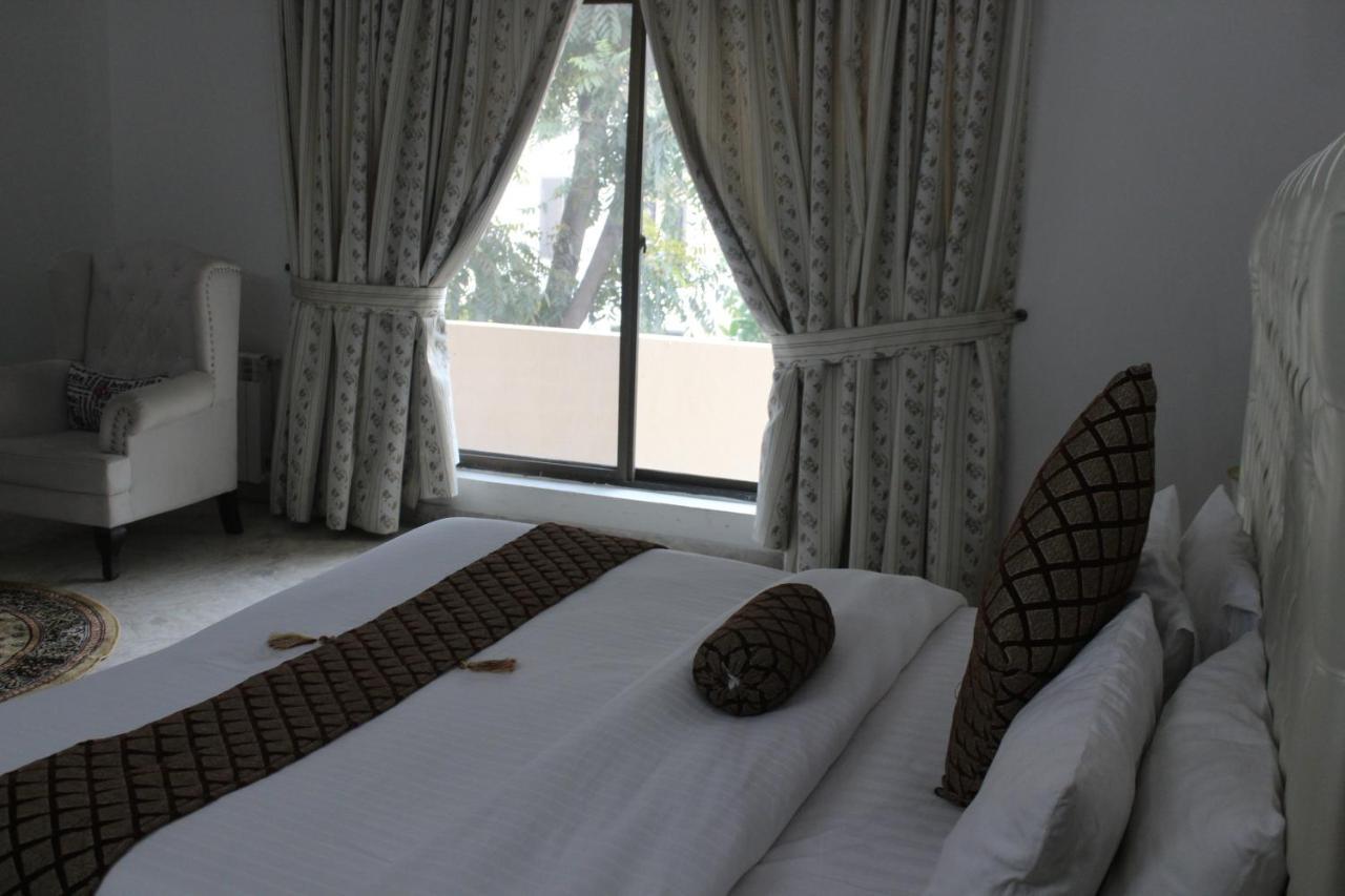 Royal Luxus Guest House Ισλαμαμπάντ Εξωτερικό φωτογραφία