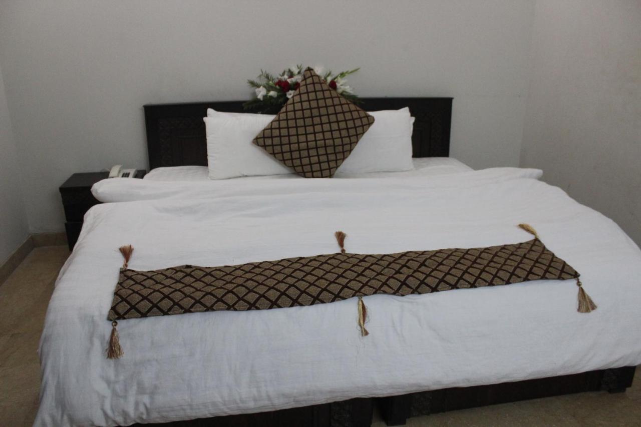 Royal Luxus Guest House Ισλαμαμπάντ Εξωτερικό φωτογραφία