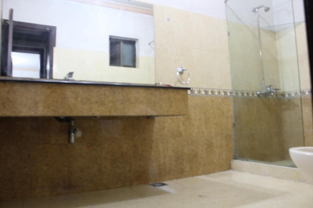Royal Luxus Guest House Ισλαμαμπάντ Εξωτερικό φωτογραφία