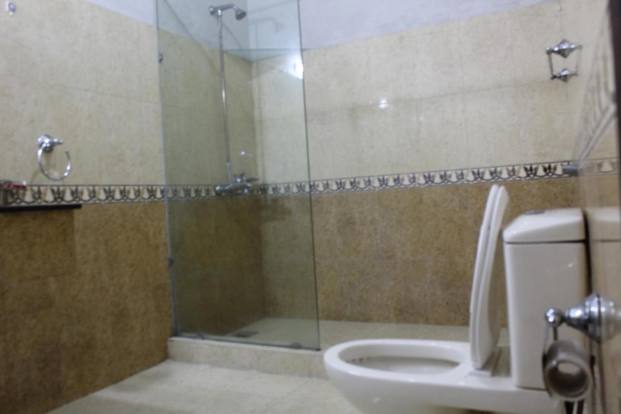 Royal Luxus Guest House Ισλαμαμπάντ Εξωτερικό φωτογραφία