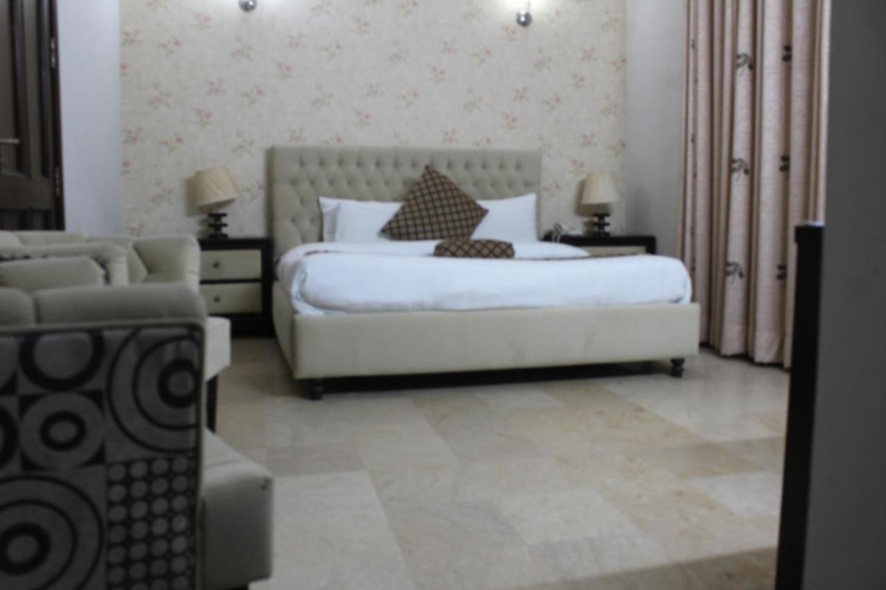 Royal Luxus Guest House Ισλαμαμπάντ Εξωτερικό φωτογραφία